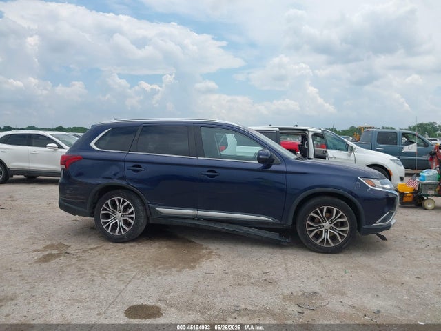 Продажа на аукционе авто 2018 Mitsubishi Outlander Sel, vin: JA4AD3A34JZ065864, номер лота: 45194093