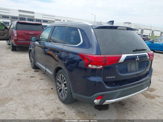Продажа на аукционе авто 2018 Mitsubishi Outlander Sel, vin: JA4AD3A34JZ065864, номер лота: 45194093