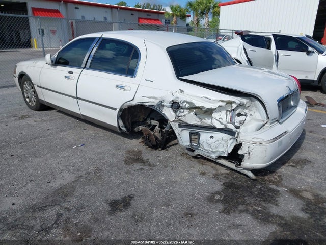 Aukcja sprzedaży 2007 Lincoln Town Car Signature, vin: 1LNHM81V77Y612137, numer aukcji: 45194182