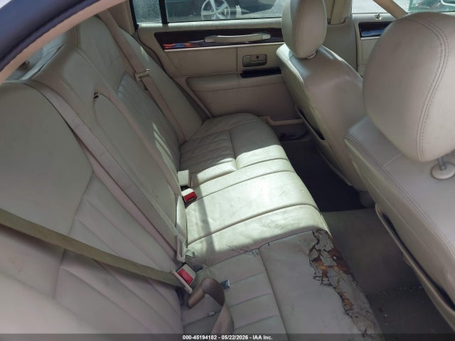 2007 Lincoln Town Car Signature მანქანა იყიდება აუქციონზე, vin: 1LNHM81V77Y612137, აუქციონის ნომერი: 45194182