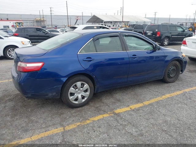 2007 Toyota Camry Le მანქანა იყიდება აუქციონზე, vin: 4T1BE46K17U136176, აუქციონის ნომერი: 45194208