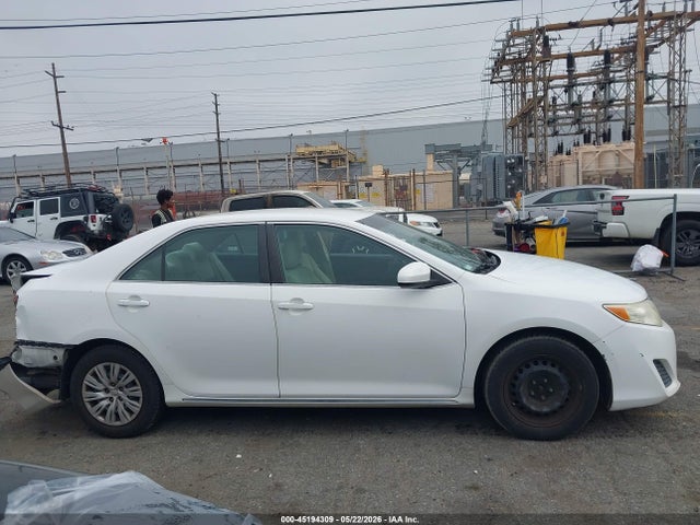 45194309 :رقم المزاد ، 4T4BF1FK3CR215022 vin ، 2012 Toyota Camry Le مزاد بيع