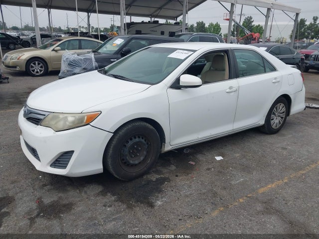 45194309 :رقم المزاد ، 4T4BF1FK3CR215022 vin ، 2012 Toyota Camry Le مزاد بيع