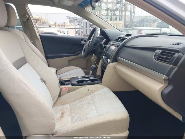 45194309 :رقم المزاد ، 4T4BF1FK3CR215022 vin ، 2012 Toyota Camry Le مزاد بيع