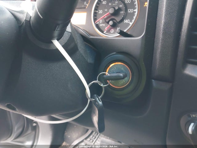 1N6AA0EC5FN512091 Nissan Titan Sl