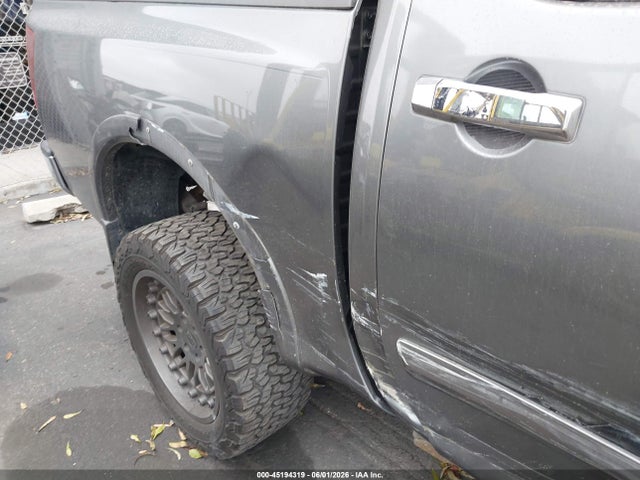 1N6AA0EC5FN512091 Nissan Titan Sl