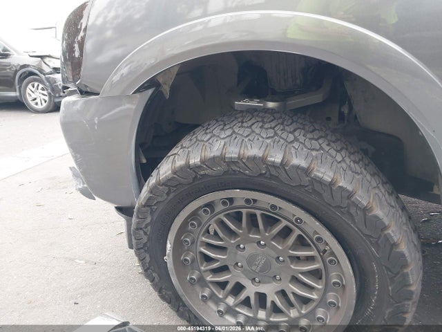1N6AA0EC5FN512091 Nissan Titan Sl