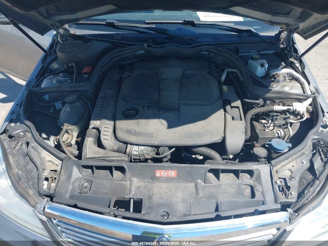 45194343 :رقم المزاد ، WDDGF8AB3DG124388 vin ، 2013 Mercedes-benz C 300 Luxury 4matic مزاد بيع