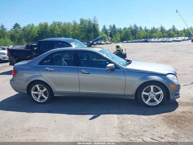 45194343 :رقم المزاد ، WDDGF8AB3DG124388 vin ، 2013 Mercedes-benz C 300 Luxury 4matic مزاد بيع