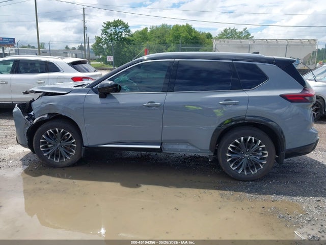 JN8BT3DC2RW070958 Nissan Rogue Platinum Fwd