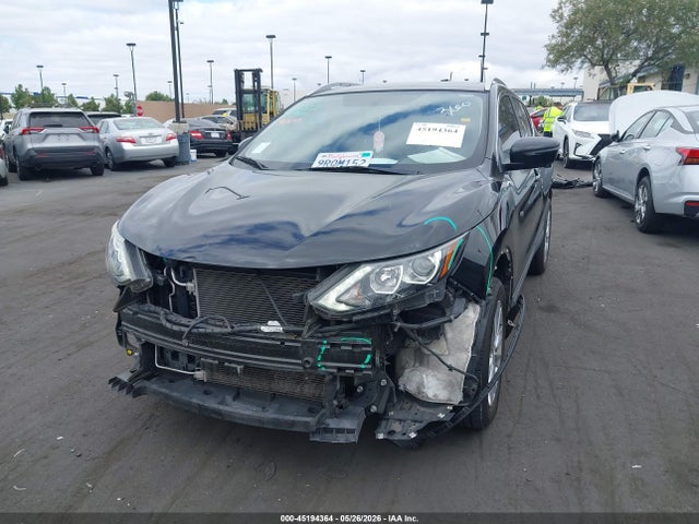 JN1BJ1CP8HW024076 Nissan Rogue Sport Sv