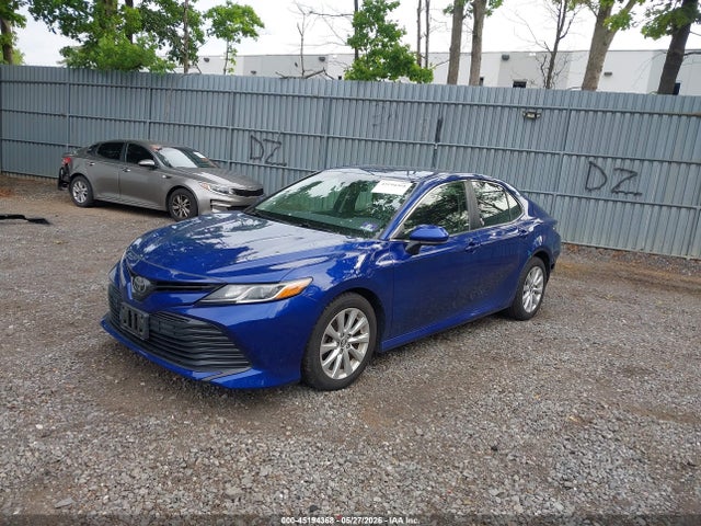 2018 Toyota Camry Le მანქანა იყიდება აუქციონზე, vin: JTNB11HK9J3010037, აუქციონის ნომერი: 45194368