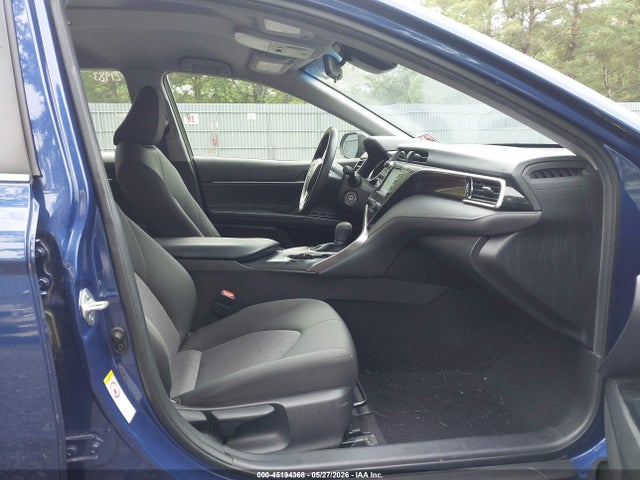 2018 Toyota Camry Le მანქანა იყიდება აუქციონზე, vin: JTNB11HK9J3010037, აუქციონის ნომერი: 45194368