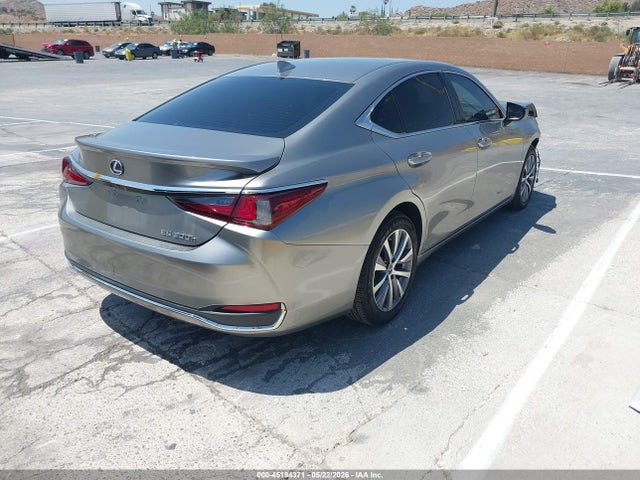 Lexus ES 300H 2021 58ACA1C18MU002005 Image 4