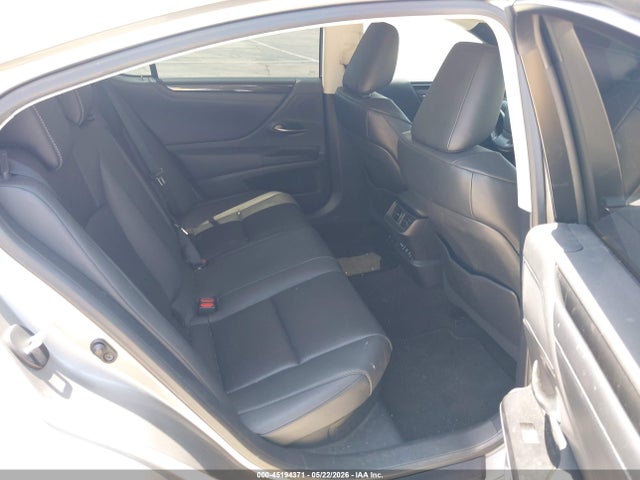 Lexus ES 300H 2021 58ACA1C18MU002005 Image 8