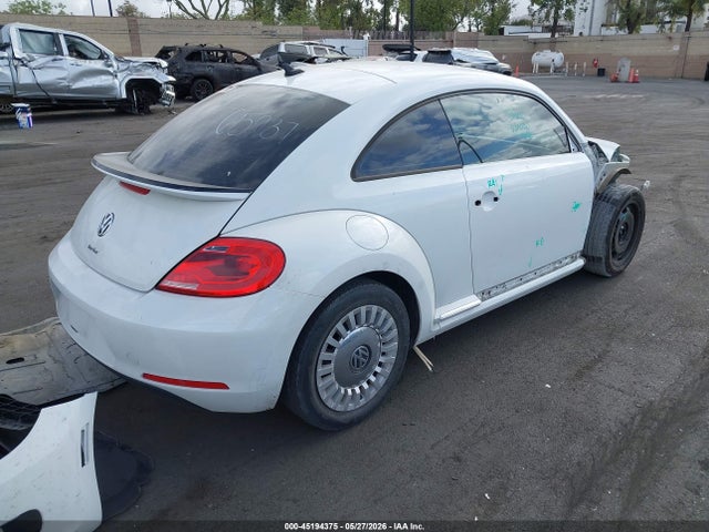 2016 Volkswagen Beetle 1.8t Se მანქანა იყიდება აუქციონზე, vin: 3VWJ17AT3GM636130, აუქციონის ნომერი: 45194375