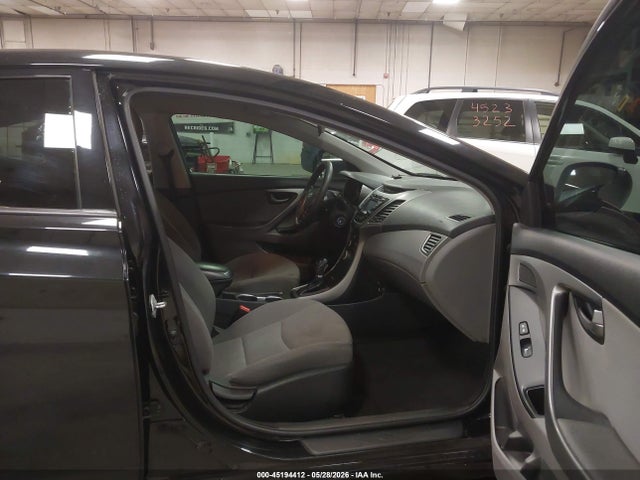 45194412 :رقم المزاد ، 5NPDH4AE0FH605269 vin ، 2015 Hyundai Elantra Se/sport/limited مزاد بيع