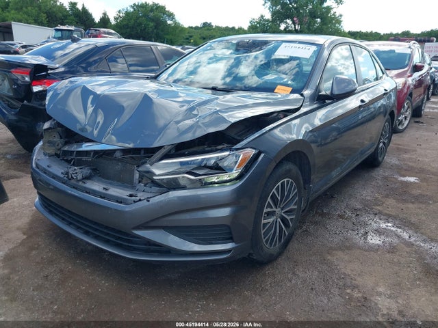 2020 Volkswagen Jetta 1.4t R-line/1.4t S/1.4t Se მანქანა იყიდება აუქციონზე, vin: 3VWCB7BU4LM032481, აუქციონის ნომერი: 45194414