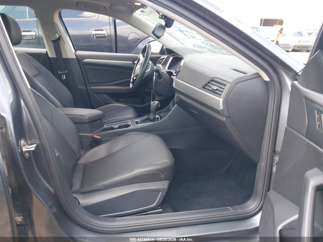 2020 Volkswagen Jetta 1.4t R-line/1.4t S/1.4t Se მანქანა იყიდება აუქციონზე, vin: 3VWCB7BU4LM032481, აუქციონის ნომერი: 45194414