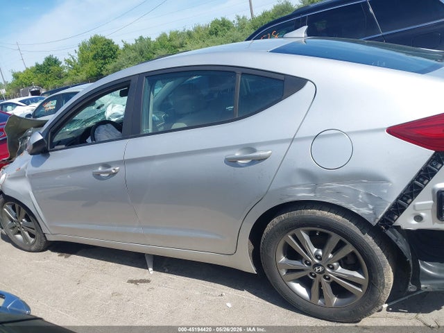Продаж на аукціоні авто 2018 Hyundai Elantra Sel, vin: 5NPD84LF9JH261262, номер лоту: 45194420