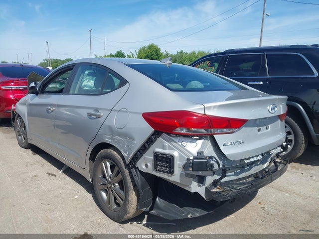 Продаж на аукціоні авто 2018 Hyundai Elantra Sel, vin: 5NPD84LF9JH261262, номер лоту: 45194420