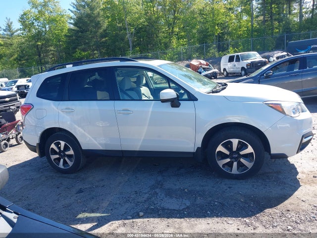 Продаж на аукціоні авто 2017 Subaru Forester 2.5i Premium, vin: JF2SJAGC6HH542245, номер лоту: 45194434