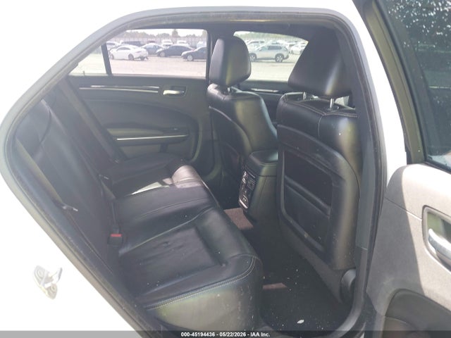 45194436 :رقم المزاد ، 2C3CCABG3KH604925 vin ، 2019 Chrysler 300 300s مزاد بيع