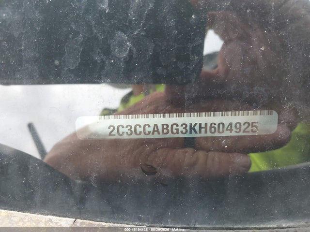 45194436 :رقم المزاد ، 2C3CCABG3KH604925 vin ، 2019 Chrysler 300 300s مزاد بيع