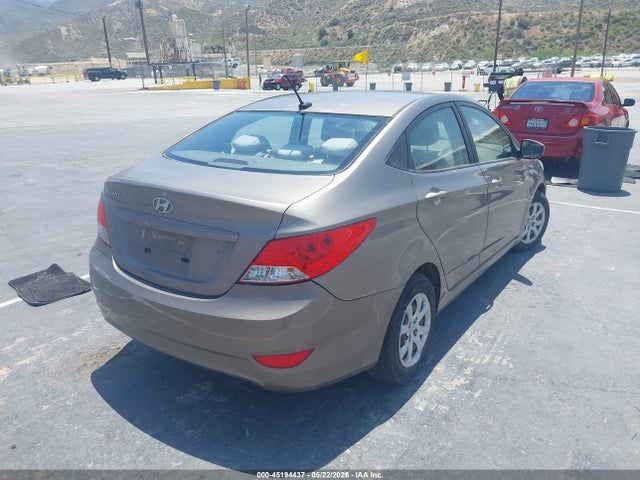 2013 Hyundai Accent Gls მანქანა იყიდება აუქციონზე, vin: KMHCT4AE2DU538361, აუქციონის ნომერი: 45194437