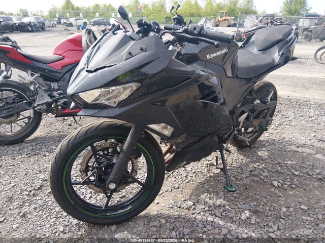 45194447 :رقم المزاد ، JKAEXKG1XPDAM5863 vin ، 2023 Kawasaki Ex400 مزاد بيع