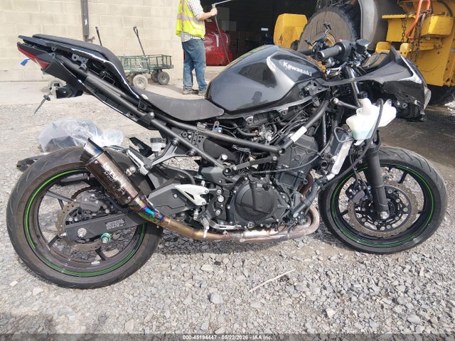 45194447 :رقم المزاد ، JKAEXKG1XPDAM5863 vin ، 2023 Kawasaki Ex400 مزاد بيع