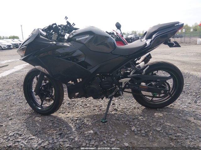 45194447 :رقم المزاد ، JKAEXKG1XPDAM5863 vin ، 2023 Kawasaki Ex400 مزاد بيع