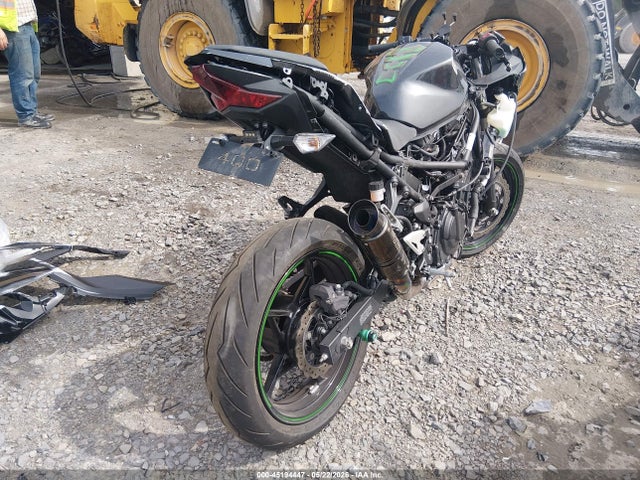 45194447 :رقم المزاد ، JKAEXKG1XPDAM5863 vin ، 2023 Kawasaki Ex400 مزاد بيع