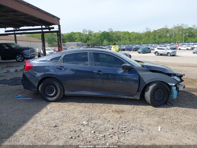 45194482 :رقم المزاد ، 2HGFC2F5XJH565371 vin ، 2018 Honda Civic Lx مزاد بيع