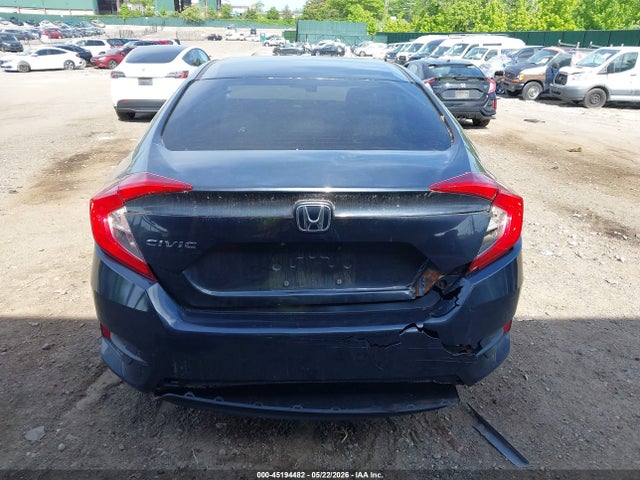 45194482 :رقم المزاد ، 2HGFC2F5XJH565371 vin ، 2018 Honda Civic Lx مزاد بيع