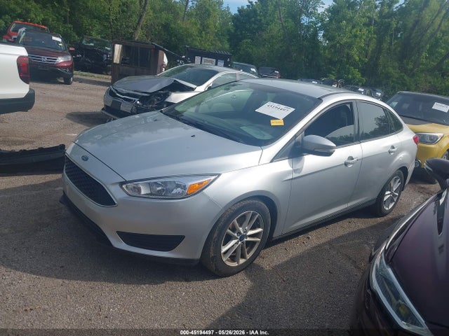 45194497 :رقم المزاد ، 1FADP3F27HL318723 vin ، 2017 Ford Focus Se مزاد بيع