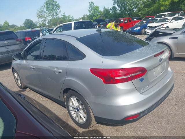 45194497 :رقم المزاد ، 1FADP3F27HL318723 vin ، 2017 Ford Focus Se مزاد بيع