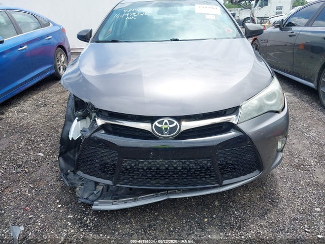 45194504 :رقم المزاد ، 4T1BF1FK0GU176406 vin ، 2016 Toyota Camry Se مزاد بيع