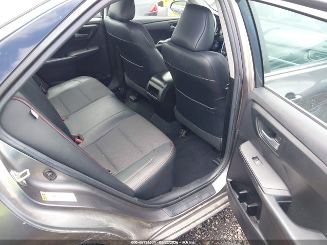 45194504 :رقم المزاد ، 4T1BF1FK0GU176406 vin ، 2016 Toyota Camry Se مزاد بيع