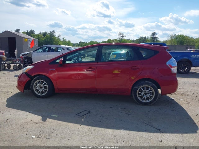 Продажа на аукционе авто 2012 Toyota Prius V Three, vin: JTDZN3EU1C3164768, номер лота: 45194527