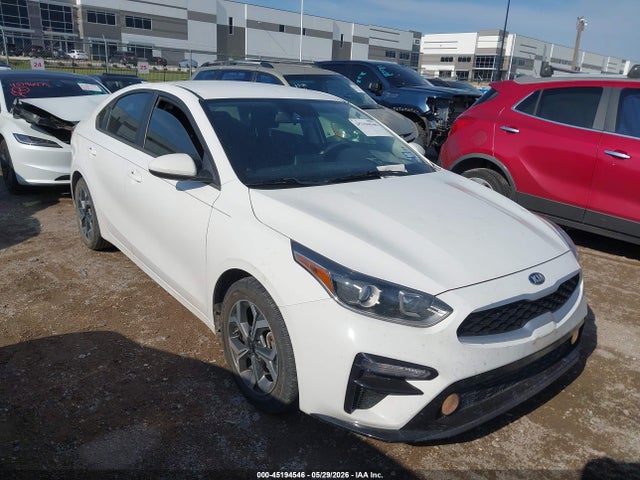 45194546 :رقم المزاد ، 3KPF24AD8ME378805 vin ، 2021 Kia Forte Lxs مزاد بيع