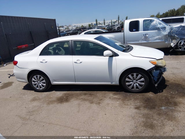 45194570 :رقم المزاد ، JTDBU4EE9DJ119688 vin ، 2013 Toyota Corolla Le مزاد بيع