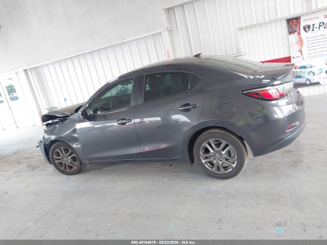 2019 Toyota Yaris Le მანქანა იყიდება აუქციონზე, vin: 3MYDLBYV2KY503348, აუქციონის ნომერი: 45194619