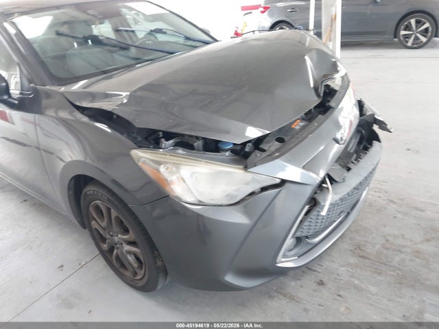 2019 Toyota Yaris Le მანქანა იყიდება აუქციონზე, vin: 3MYDLBYV2KY503348, აუქციონის ნომერი: 45194619
