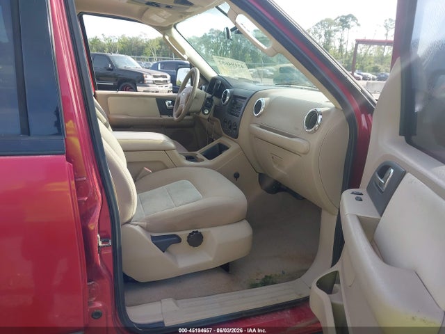 2005 Ford Expedition Xlt მანქანა იყიდება აუქციონზე, vin: 1FMPU15555LA69166, აუქციონის ნომერი: 45194657