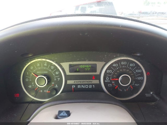 2005 Ford Expedition Xlt მანქანა იყიდება აუქციონზე, vin: 1FMPU15555LA69166, აუქციონის ნომერი: 45194657