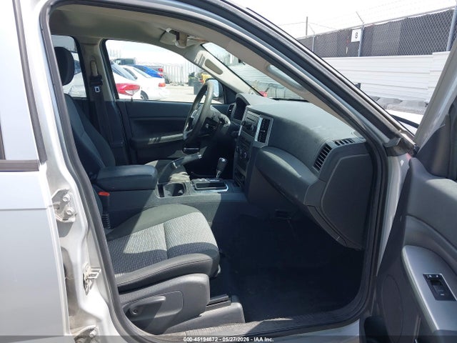 2009 Jeep Grand Cherokee Laredo მანქანა იყიდება აუქციონზე, vin: 1J8GS48K89C512700, აუქციონის ნომერი: 45194672