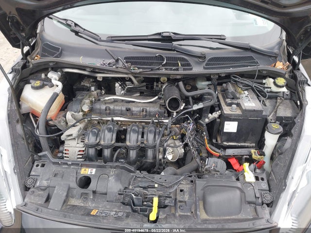 45194679 :رقم المزاد ، 3FADP4AJ1FM178832 vin ، 2015 Ford Fiesta S مزاد بيع