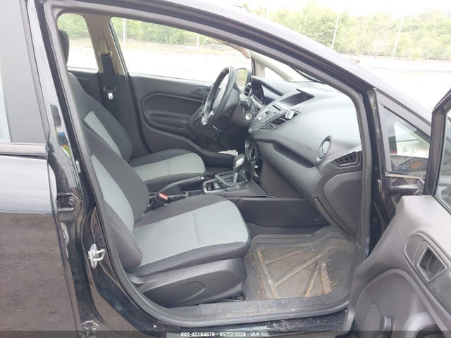 45194679 :رقم المزاد ، 3FADP4AJ1FM178832 vin ، 2015 Ford Fiesta S مزاد بيع