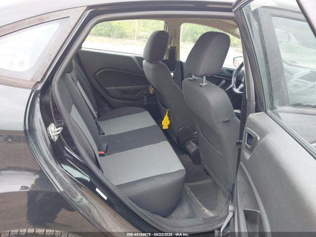 45194679 :رقم المزاد ، 3FADP4AJ1FM178832 vin ، 2015 Ford Fiesta S مزاد بيع